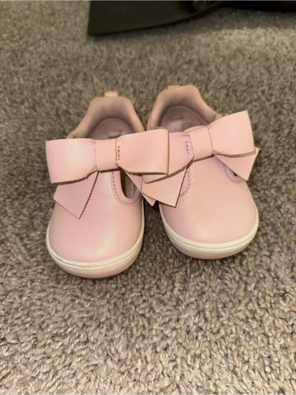 Stride rite size 4 pink bow shoes